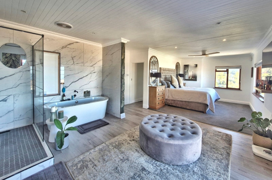 7 Bedroom Property for Sale in Wilderness Central Western Cape